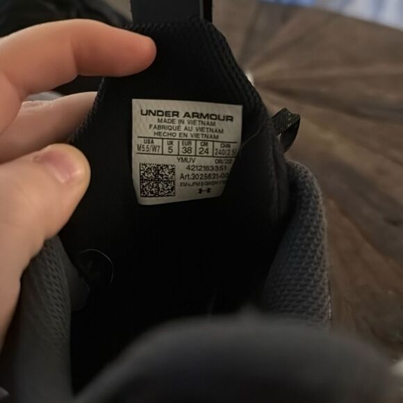 Under Armour Curry Flow 9 Team Unisex Basketball Shoes - Picture 8 of 9